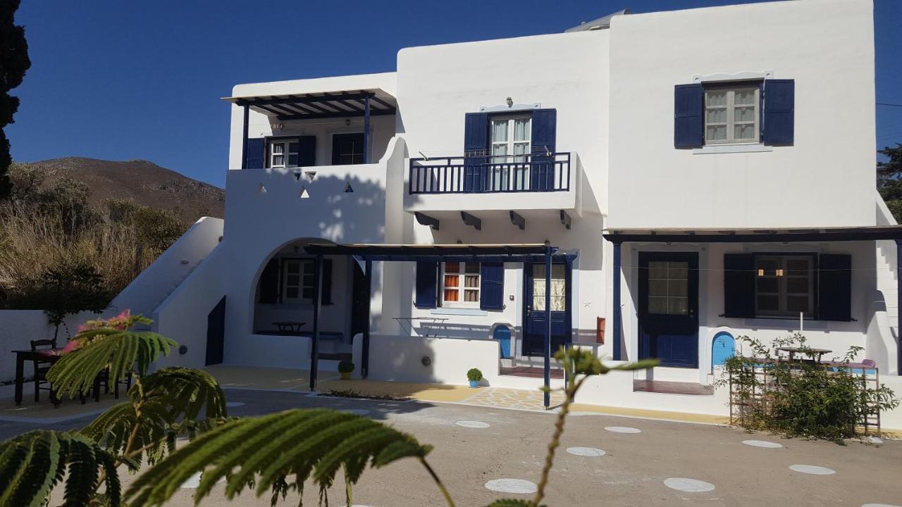 Ο Μπαξεσ Apartment Livadi  Exterior foto