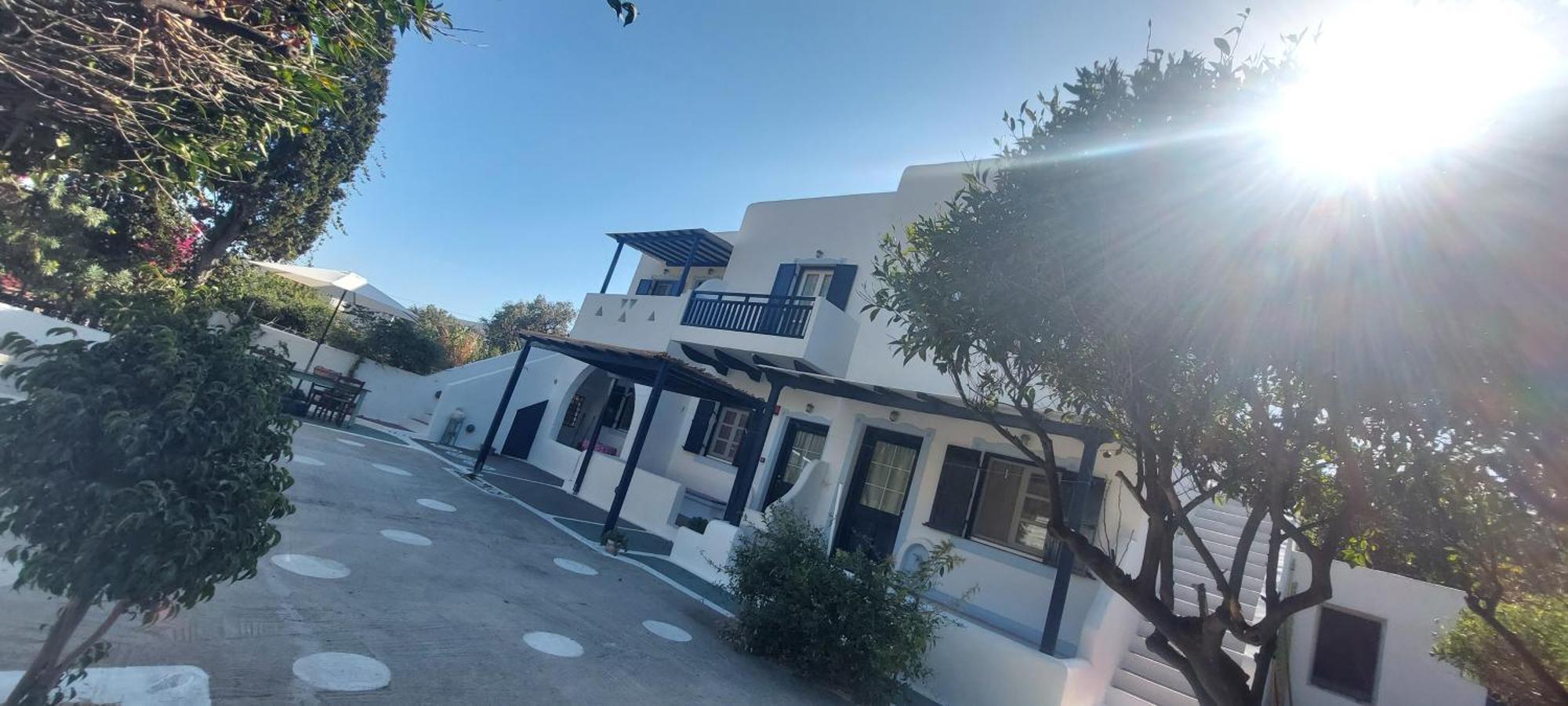 Ο Μπαξεσ Apartment Livadi  Exterior foto